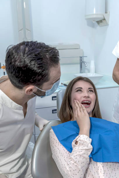 Best Emergency Dental Extractions in Elleale, ND